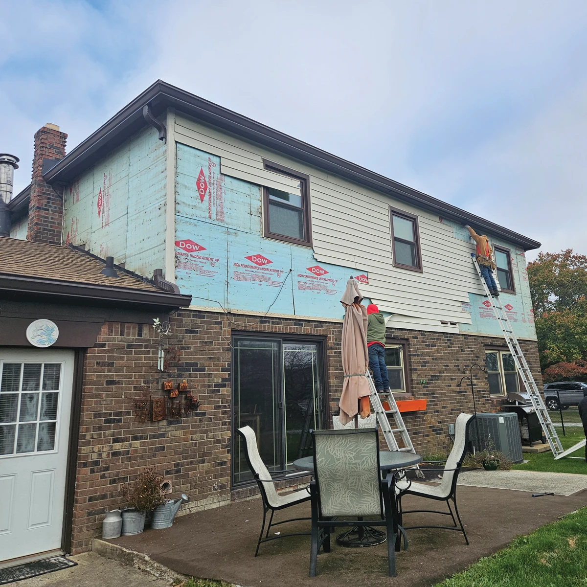 indianapolis-siding-contractor-hometown-roofing-exteriors-1200x1200